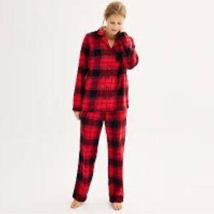 Sonoma women’s red plaid pajama set
